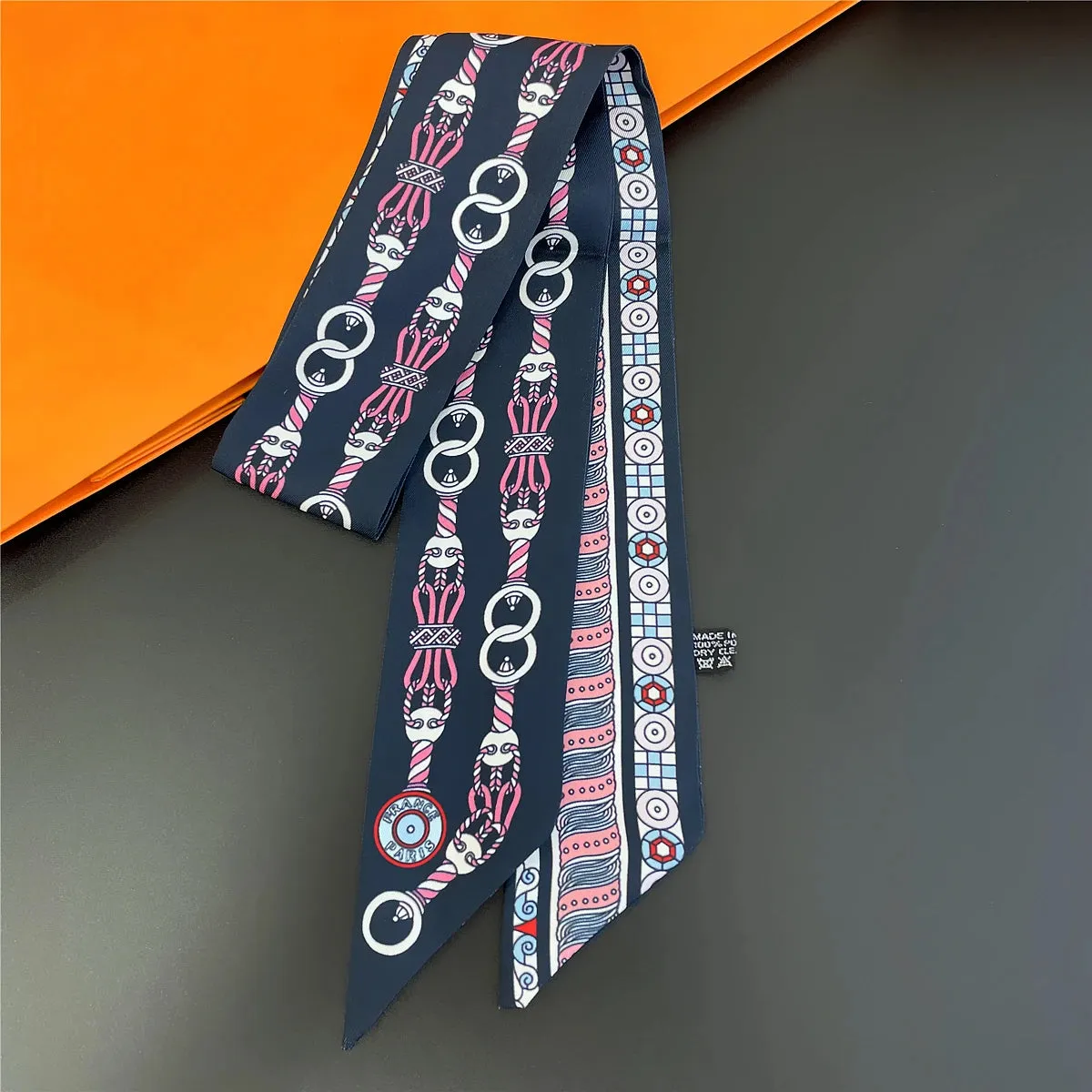 2024 Brand Design Zebra In Flowers Women Scarf Luxury Silk Scarf Fashion Hair Headband Foulard Skinny Bag Scarves Neckerchief