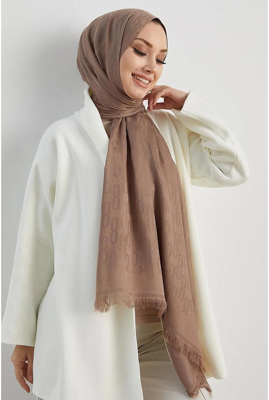 Chain Pattern Silky HIjab Scarf Shawl - Milk Brown