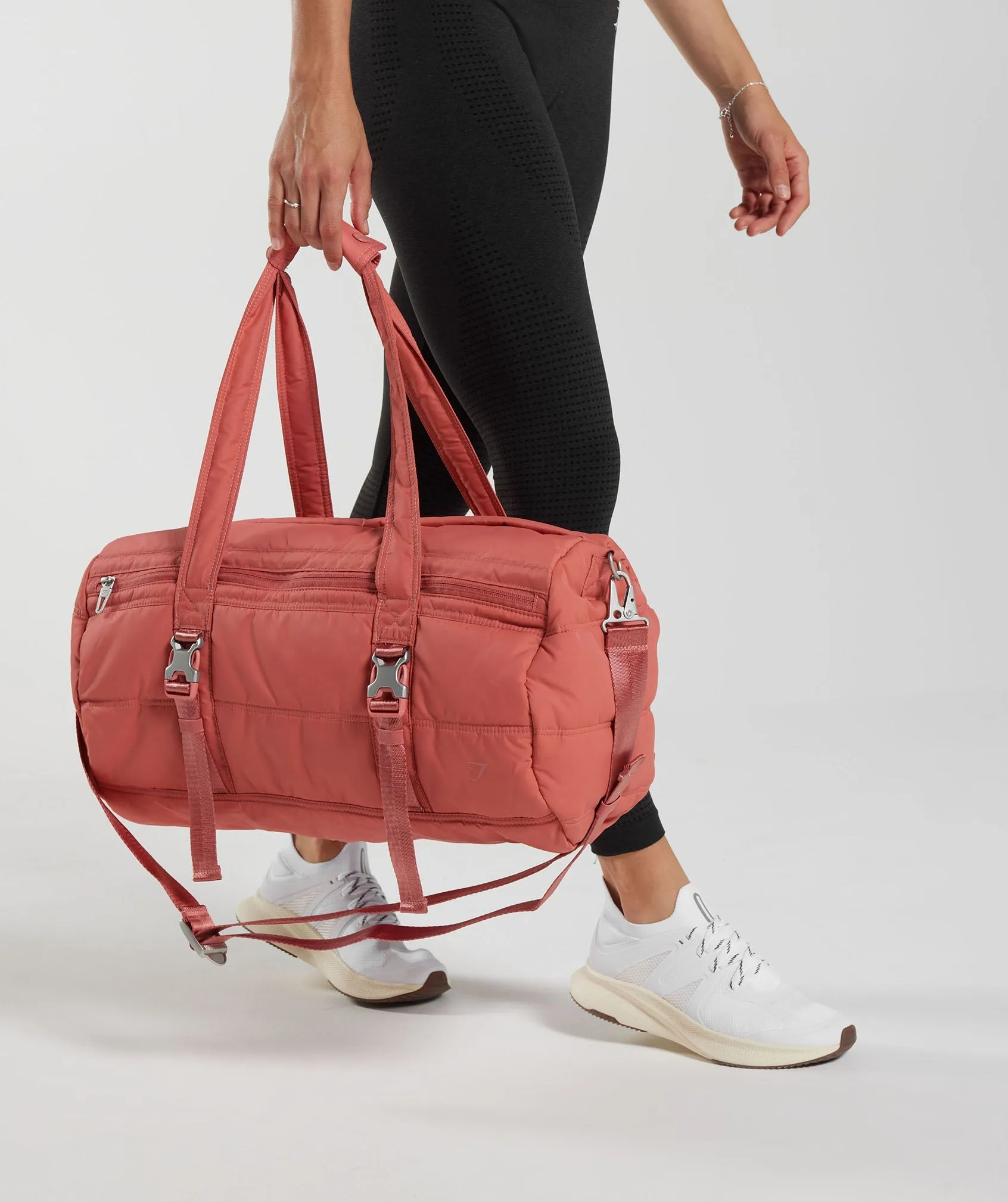 Gymshark Premium Lifestyle Barrel Bag - Terracotta Pink