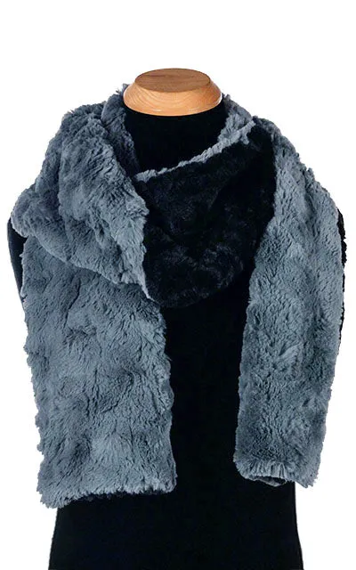 Men's Classic Scarf - Two-Tone, Cuddly Faux Fur Black Combinations