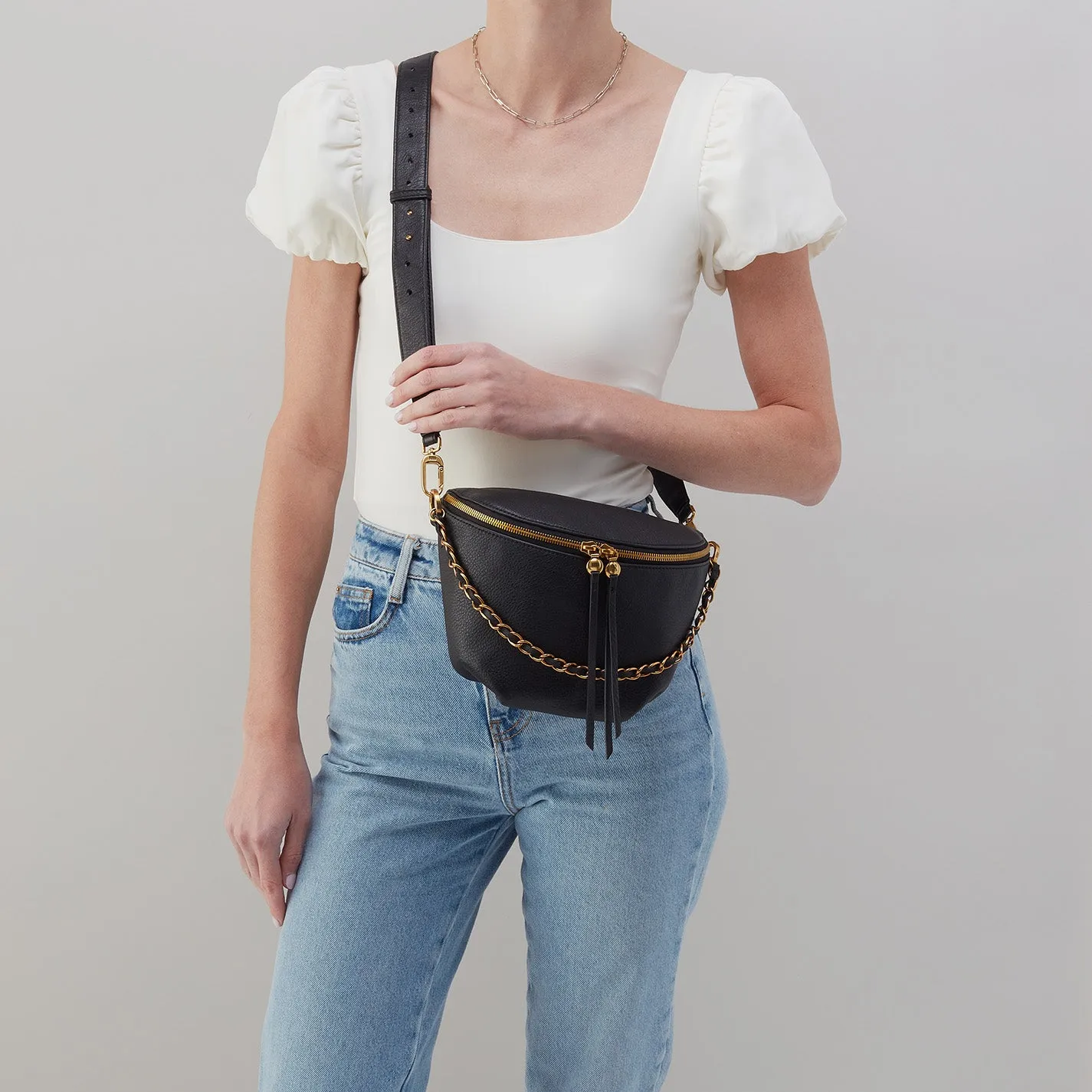 Miri Belt Bag In Pebbled Leather - Black